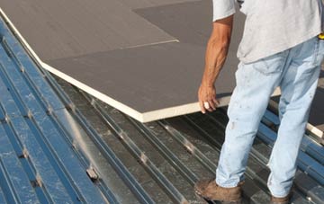 benefits of insulating Arddleen flat roofing